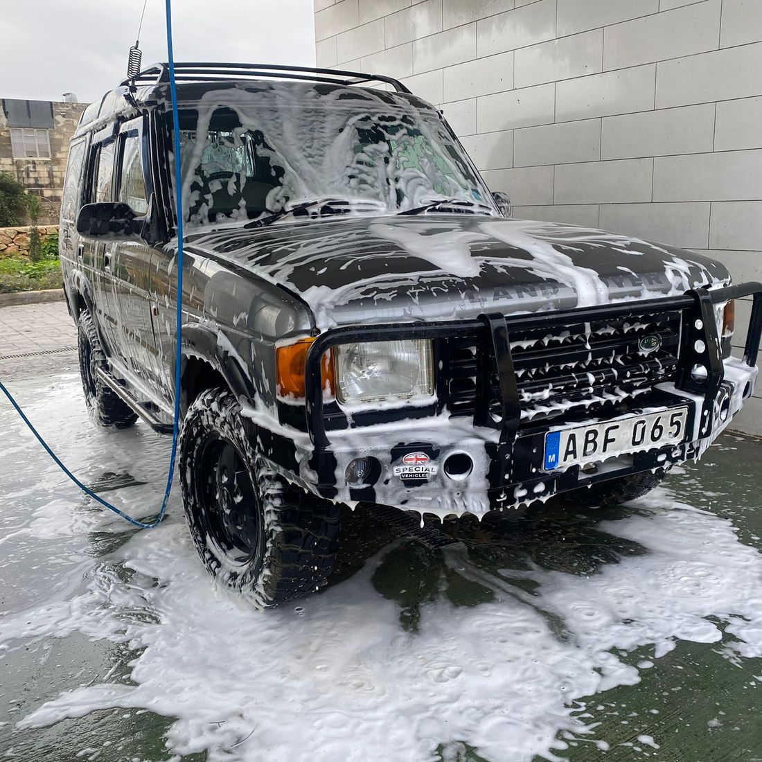land rover car wash